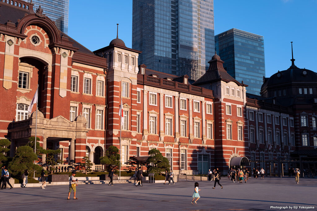 東京駅です。丸の内側。