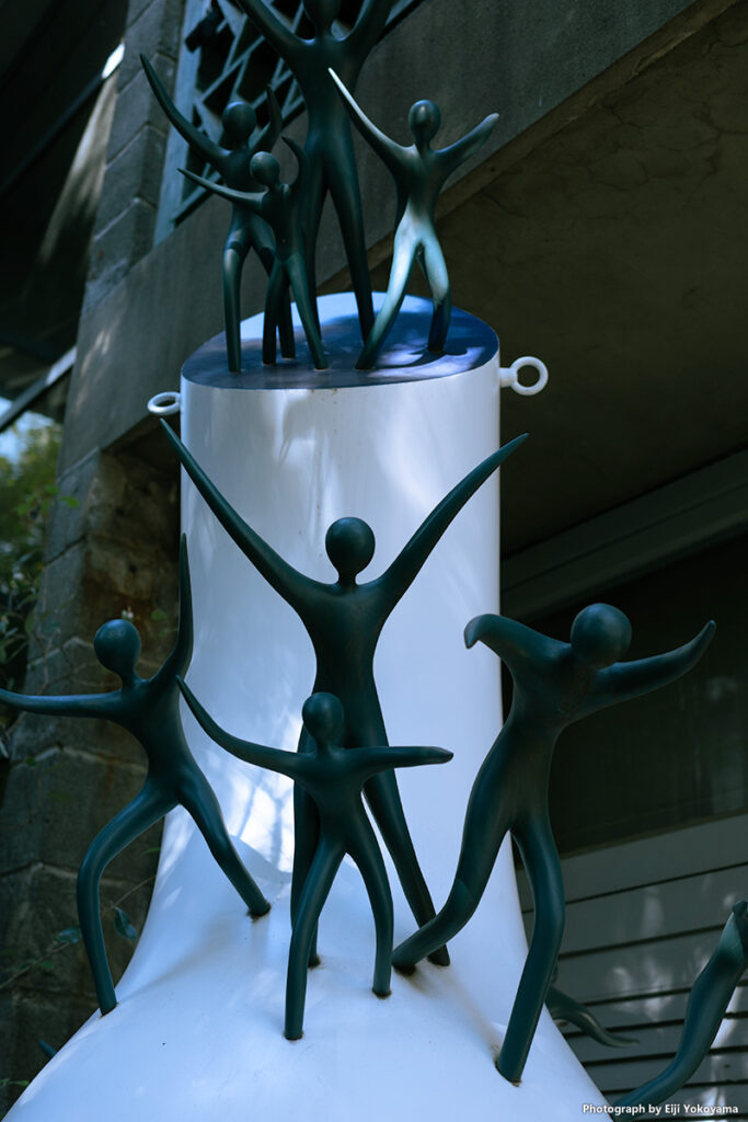 こちらも庭のオブジェ。